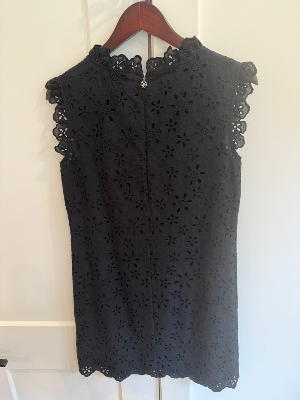 kate spade Black Floral Eyelet Sleeveless Mini Dress size 2 - Picture 4 of 4